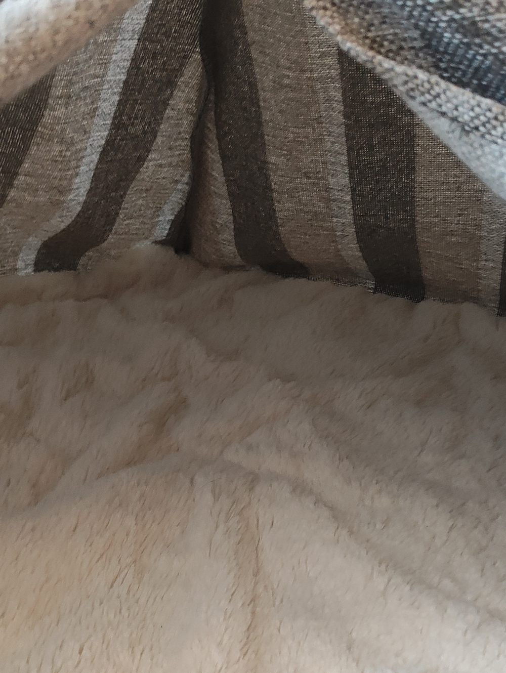PETS: ARMARKAT CAT TEE-PEE BED - Picture 5 of 16
